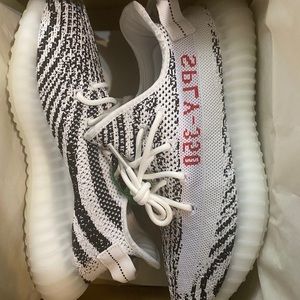 Yezzy 350 zebra